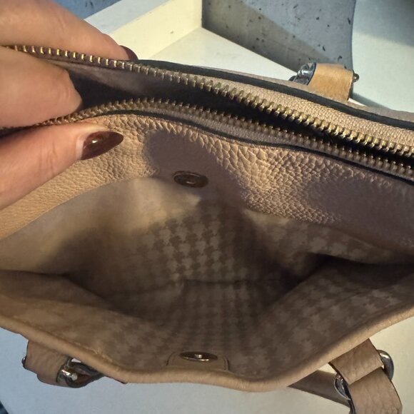 Karl Lagerfeld Blush Pink Leather Bag - Picture 9 of 12